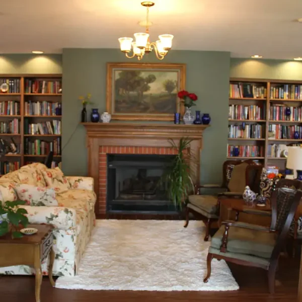 Illinois Presbyterian Home Communities - Fair Hills Residence, apartment parlor - Springfield IL