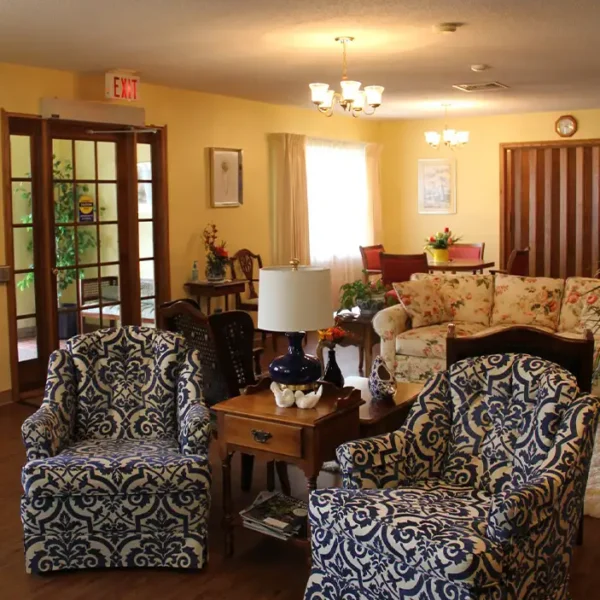 Illinois Presbyterian Home Communities - Fair Hills Residence, apartment parlor - Springfield IL